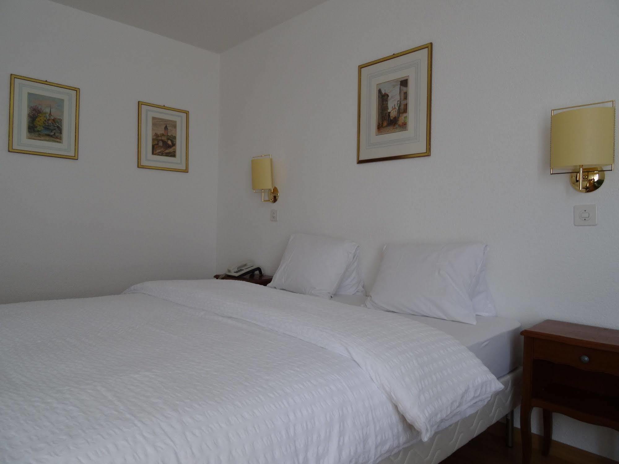 Hotel Du Grand-Pre Marly-le-Grand Dış mekan fotoğraf